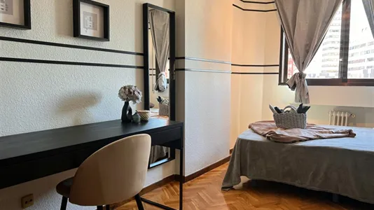 Rooms in Madrid Retiro - photo 9