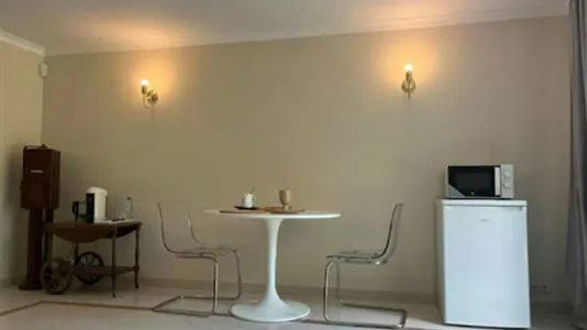 Apartments in Waterloo - photo 2