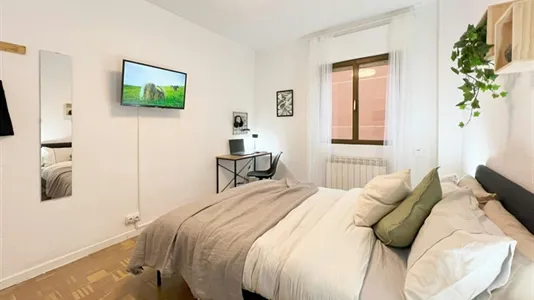 Rooms in Madrid Ciudad Lineal - photo 4