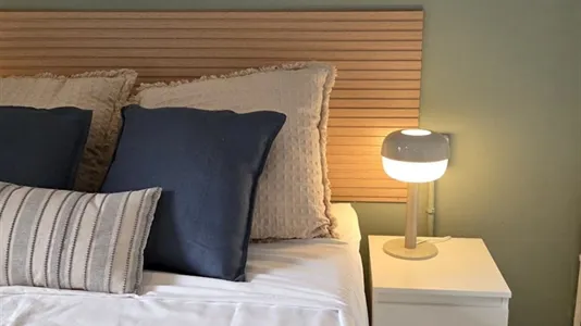 Rooms in Barcelona Eixample - photo 5