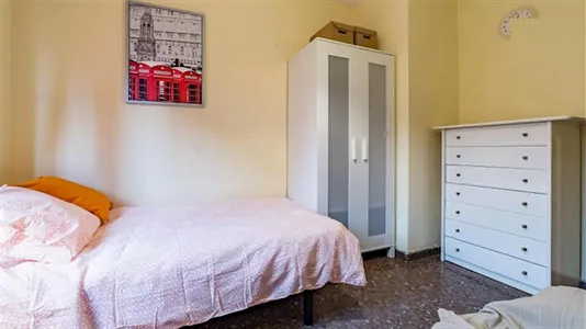 Rooms in Valencia Algirós - photo 4