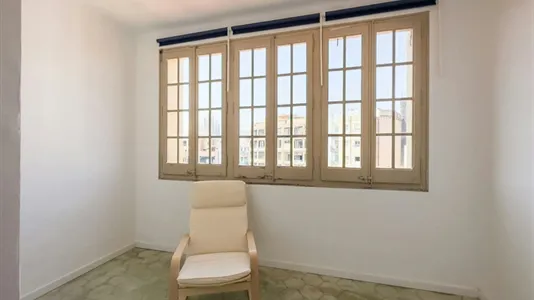 Rooms in Barcelona Eixample - photo 3
