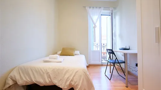 Rooms in Madrid Moncloa-Aravaca - photo 4