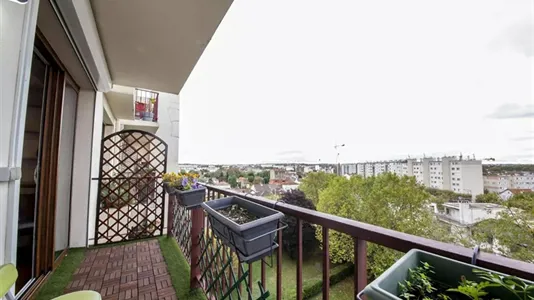Apartments in Nogent-sur-Marne - photo 1