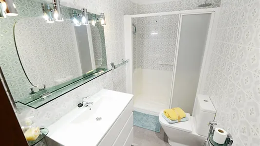 Rooms in Bilbao - photo 10