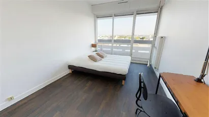 Room for rent in Lyon, Auvergne-Rhône-Alpes Room for rent in Lyon, Auvergne-Rhône-Alpes