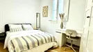 Room for rent, Madrid Chamberí, Madrid, Calle de Fuencarral