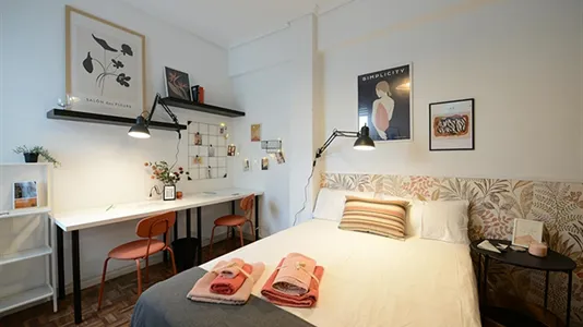 Rooms in Bilbao - photo 4