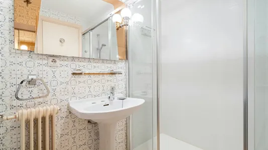 Rooms in Madrid Salamanca - photo 9