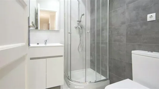 Rooms in Madrid Salamanca - photo 8