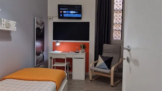 Rooms in Roma Municipio I – Centro Storico - photo 4