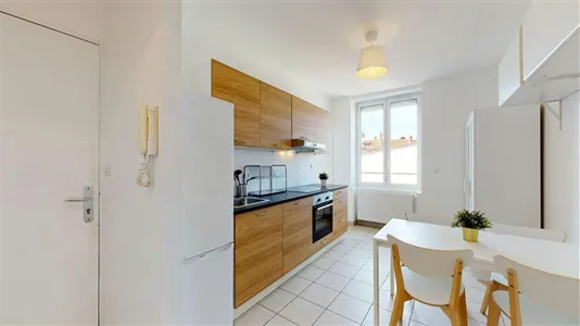 Rooms in Lyon - photo 10