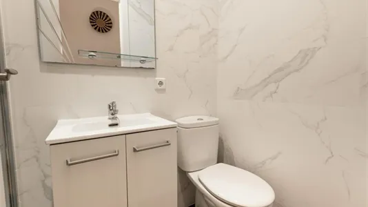 Rooms in Madrid Moncloa-Aravaca - photo 10