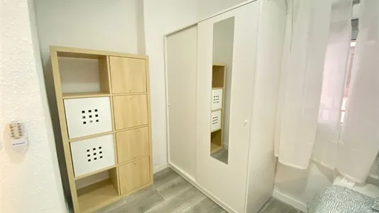 Rooms in Adaro - photo 5