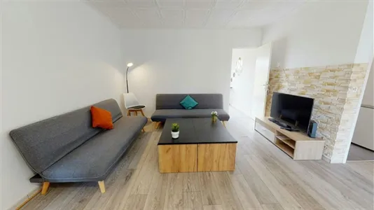 Rooms in Lyon - photo 4