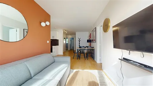 Rooms in Saint-Denis - photo 2