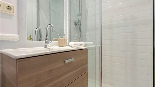 Rooms in Madrid Centro - photo 4