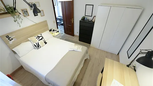 Rooms in Bilbao - photo 3