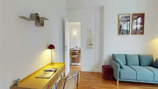 Rooms in Paris 8ème arrondissement - photo 3