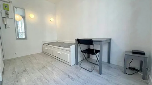 Apartments in Paris 17ème arrondissement - photo 2