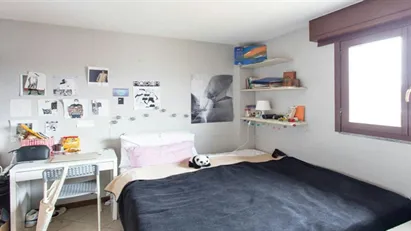 Room for rent in Milano Zona 6 - Barona, Lorenteggio, Milan