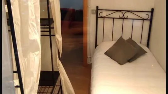 Rooms in Barcelona Les Corts - photo 2