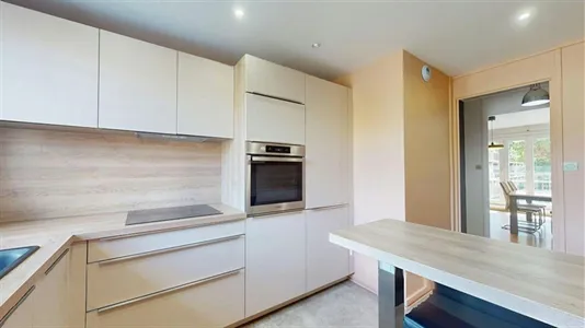 Apartments in Lyon - photo 2