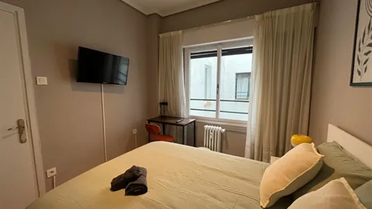 Rooms in Bilbao - photo 5