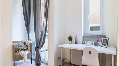 Room for rent in Buccinasco, Lombardia