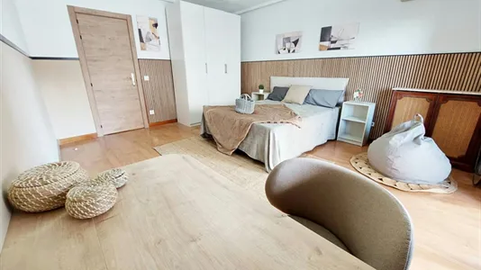 Rooms in Madrid Moncloa-Aravaca - photo 9
