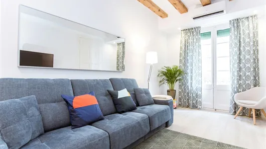 Rooms in Barcelona Ciutat Vella - photo 9