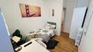Room for rent, Zaragoza, Aragón, &lt;span class=&quot;blurred street&quot; onclick=&quot;ProcessAdRequest(13062233)&quot;&gt;&lt;span class=&quot;hint&quot;&gt;See streetname&lt;/span&gt;[xxxxxxxxxxxxx]&lt;/span&gt;