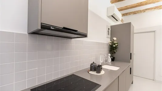 Apartments in Barcelona Ciutat Vella - photo 8