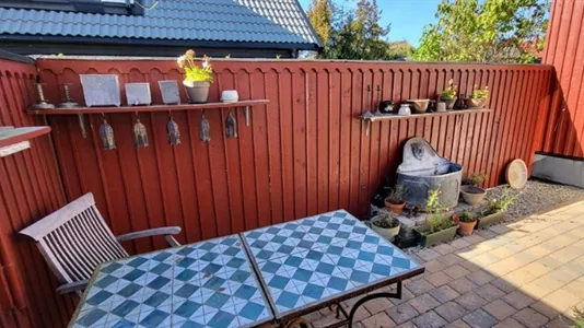 Apartments in Husie - photo 5