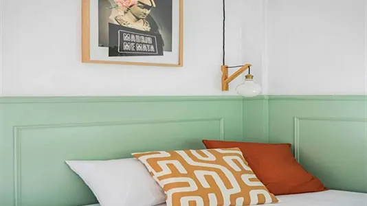 Rooms in Madrid Centro - photo 10