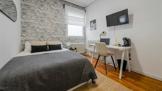Rooms in Madrid Centro - photo 1