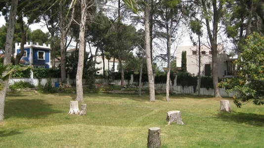 Houses in El Campello - photo 2