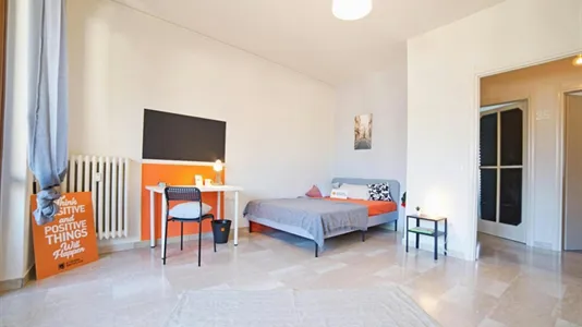 Rooms in Lecco - photo 2