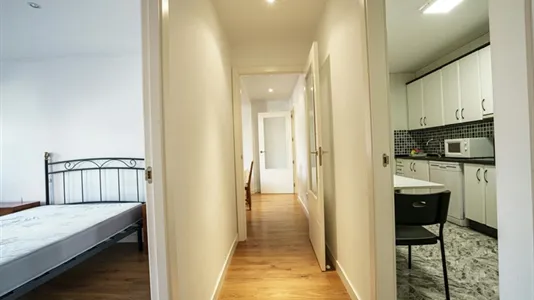 Rooms in Guadalajara - photo 9