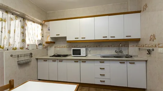 Rooms in Málaga - photo 10