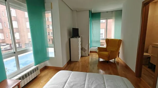 Rooms in Madrid Ciudad Lineal - photo 4