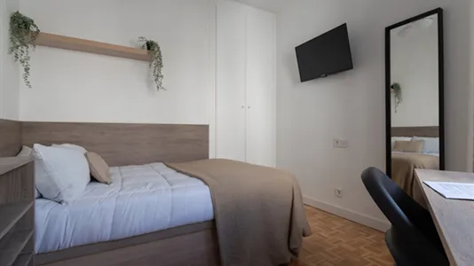 Rooms in Madrid Fuencarral-El Pardo - photo 4