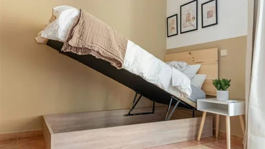 Rooms in Madrid Tetuán - photo 8