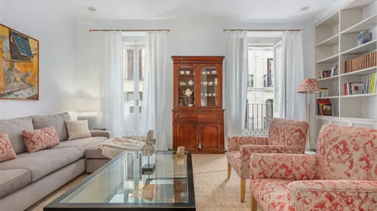 Apartments in Madrid Centro - photo 2