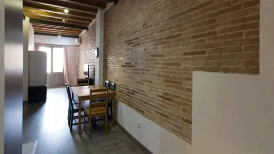 Apartments in Barcelona Ciutat Vella - photo 7