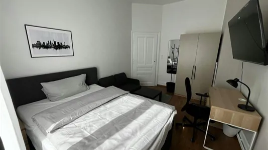 Rooms in Location is not specified - photo 1