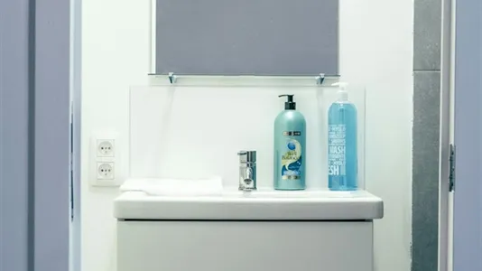 Rooms in Brussels Anderlecht - photo 9