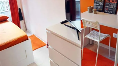 Room for rent in Milano Zona 3 - Porta Venezia, Città Studi, Lambrate, Milan