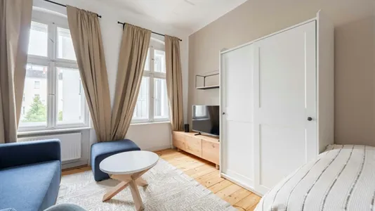 Apartments in Berlin Neukölln - photo 10