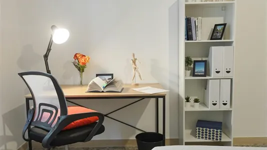 Rooms in Pozzuoli - photo 7